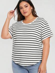SHEIN BASICS 大尺碼夏季休閒條紋短袖T恤 - 卡其色 - 查看 3