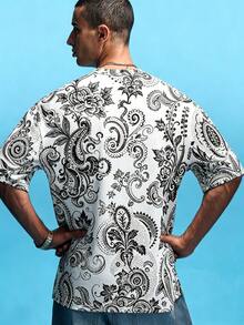 Manfinity Homme Men's Summer Casual Paisley Print Crew Neck Short Sleeve T-Shirt - Multicolor - View 2