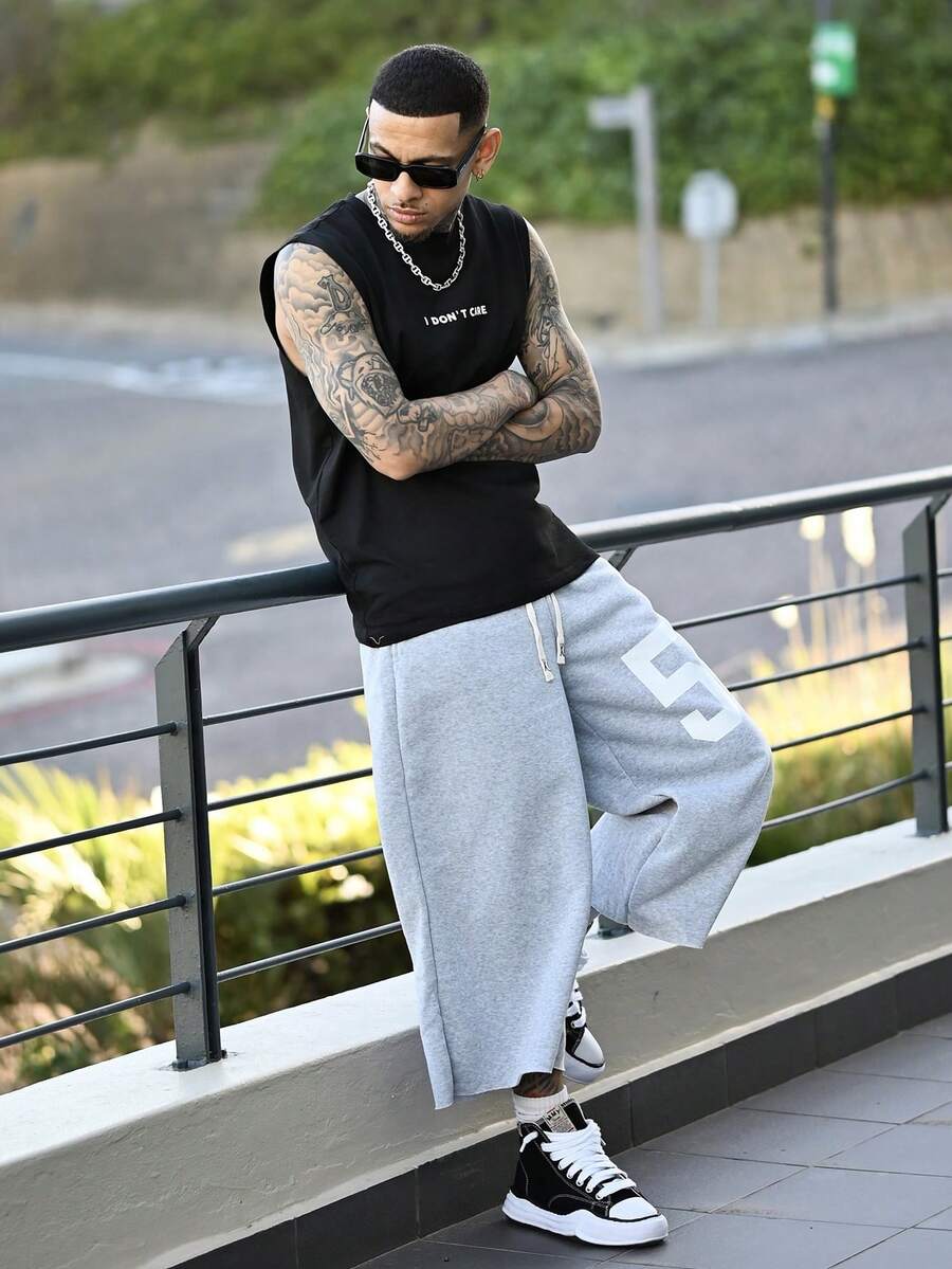 Devon Thys Manfinity Streetrush Men's Street Style Badge Graphic Print Drawstring Waist Casual Sweatpants, Loose Fit Joggers For Outdoor Wear, Suitable Gift For Husband/Boyfriend - Grey - View 1
