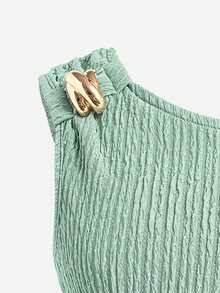 Tween Girls T-Shirt Set, Asymmetrical Asymmetrical Shoulder Design, One Side Sleeveless Strap, Other Side Asymmetrical Shoulder, Showing Collarbone And Shoulder Line, Lazy And Style. Metal Texture Decorative Buckle On Sleeveless Strap, Visual Focal Point Of The Set, Wide Leg Pants - Green - View 4