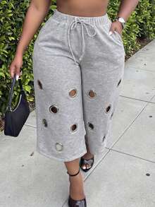 Slaydiva Plus Size Women's Eyelet Design Waist Tie Pocket Fashion Capris - Grey - View 4
