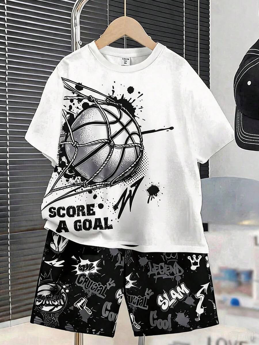 SHEIN 青少年男孩足球圖案休閒寬鬆合身短袖T恤與短褲套裝,舒適睡衣,夏季 - 彩色 - 查看 1