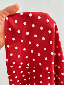 Sweetra Áo blouse nữ size lớn phong cách thời trang tối giản đa năng, họa tiết chấm bi độc đáo, thanh lịch ngọt ngào, tay ngắn, dáng ôm slim fit - Đỏ - Xem 7
