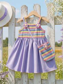 SHEIN Vintaside Kids 女嬰夏季橘色與白色甜美清新花卉裝飾細肩帶洋裝，附配套小斜背包，寬鬆裙擺版型，適合日常出遊、休閒旅行、家庭聚會、夏季野餐 - 紫色 - 查看 6