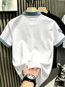Manfinity Hypemode 復古美式風格磨損對比領口與袖口仿牛仔布美國國旗印花 Polo 衫，休閒輕便上衣，中性圖案 T 恤，適合日常通勤與夏季時尚 - 彩色 - 查看 2