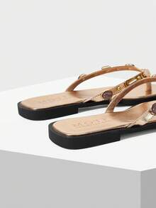 MOTF SPRING AND SUMMER NEW OUTDOOR WOMEN'S FLAT-BOTTOMED SQUARE TOE PINCH SLIPPERS WOMEN'S THICK-SOLED NON-SLIP CASUAL VERSATILE BEACH SANDALS - Champagne - View 7