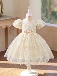 SHEIN Glamorique Kids 少女 3D 刺繡拼接薄紗杏色泡泡袖公主裙，生日派對、婚禮節日 - 杏色 - 查看 4