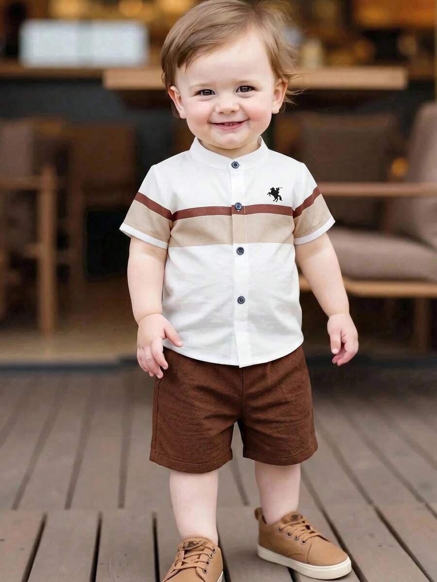 SHEIN 2 Peças Conjunto de Verão para Menino, Top com Gola Listrada de Manga Curta e Shorts de Cintura Elástica de Cor Sólida, Estilo Casual Escolar Adequado para Passeios, Casa e Escola