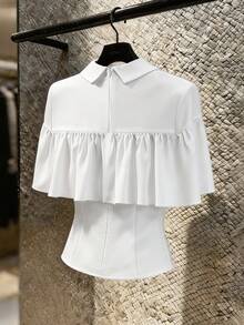 GlowEve Blusa da donna bianca primavera/estate con design a revers, bordo con volant, maniche corte, vita stretta, elegante francese, sofisticata, versatile per pendolarismo e vacanze - Bianco - Visualizzare 2