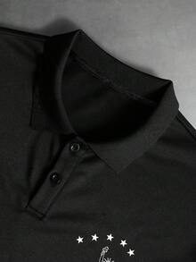 Manfinity EMRG Men's Black Street Style Polo Shirt,Black N White Statue Of Liberty Stars Numbers Print,Loose Short Sleeve Summer Casual Cruise Independence Day Top - Multicolor - View 4