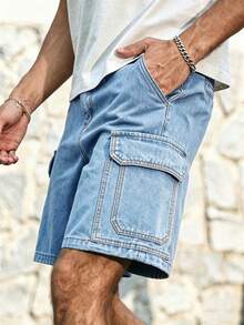 Manfinity Homme Celana Pendek Denim Pria Kasual Longgar Serbaguna dengan Kantong Kargo - Biru - View 7