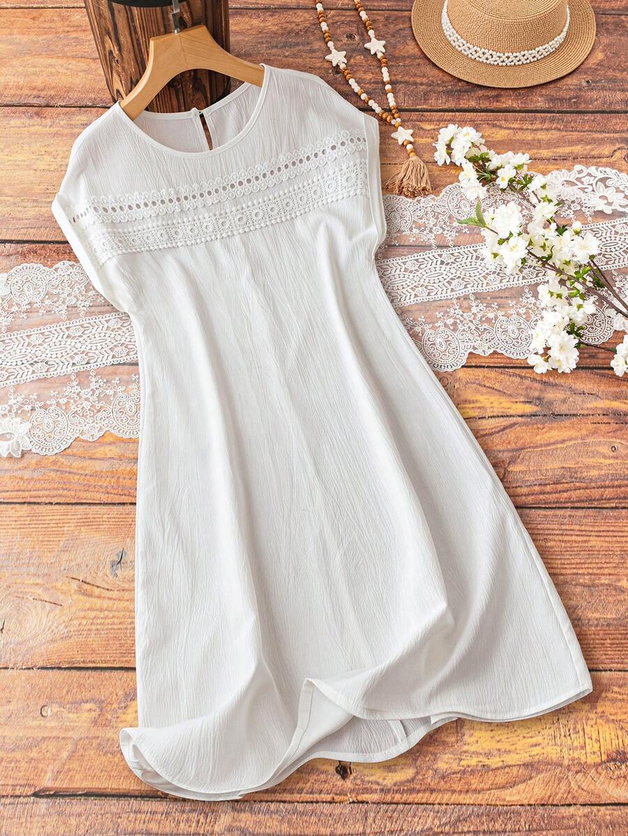 SHEIN Franclia 女士白色空心花邊插入褶皺麻質H型連身裙,採用垂墜肩袖設計 - 白色 - 查看 1
