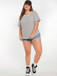 SHEIN BASICS 大尺碼夏季休閒條紋短袖T恤 - 卡其色 - 查看 6