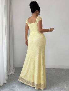 SHEIN Clasi Plus Size Women's Square Neck Yellow Lace Sleeveless Waist Cinched High Slit Bodycon Dress, Elegant Sexy Wedding Wear Mother Of The Bride Summer - Yellow - View 2