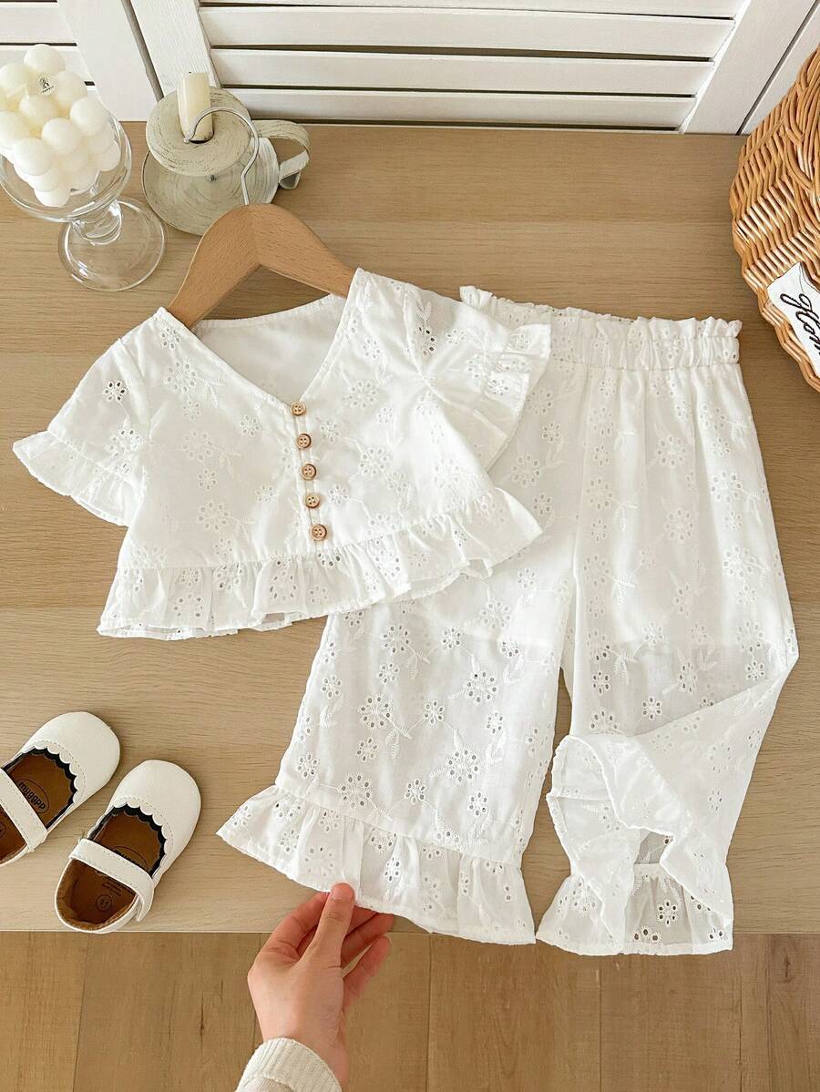 SHEIN LMoss Kids 女嬰夏季白色可愛刺繡上衣與荷葉邊長褲套裝 - 白色 - 查看 1