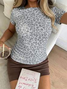CovetEZ Casual Simple Grey Leopard Print Pattern Women's Casual T-Shirt Suitable For Summer - Multicolor - View 5