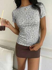 CovetEZ Casual Simple Grey Leopard Print Pattern Women's Casual T-Shirt Suitable For Summer - Multicolor - View 4