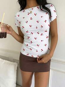 CovetEZ Camiseta ajustada de mujer estilo casual de vacaciones de verano con estampado de cerezas en todo el diseño - Multicolor - Ver 4