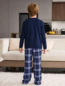 Bộ đồ ngủ thoải mái 2 món cho bé trai tuổi teen họa tiết kẻ caro cổ điển thường ngày tay ngắn và quần dài - Xanh đậm - Xem 2