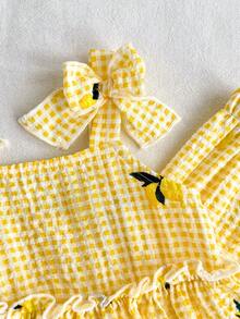 SHEIN Baby Girl Kids Yellow Plaid Camisole And Shorts Set With Lemon Print For Vacation Style Two Pieces Summer Outfit Holiday - Yellow - View 6