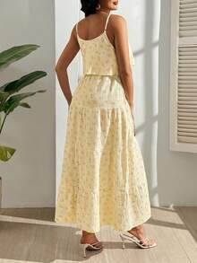 SHEIN Vestido de maternidad con estampado floral, volantes en el bajo y tirantes para lactancia - Amarillo - Ver 2