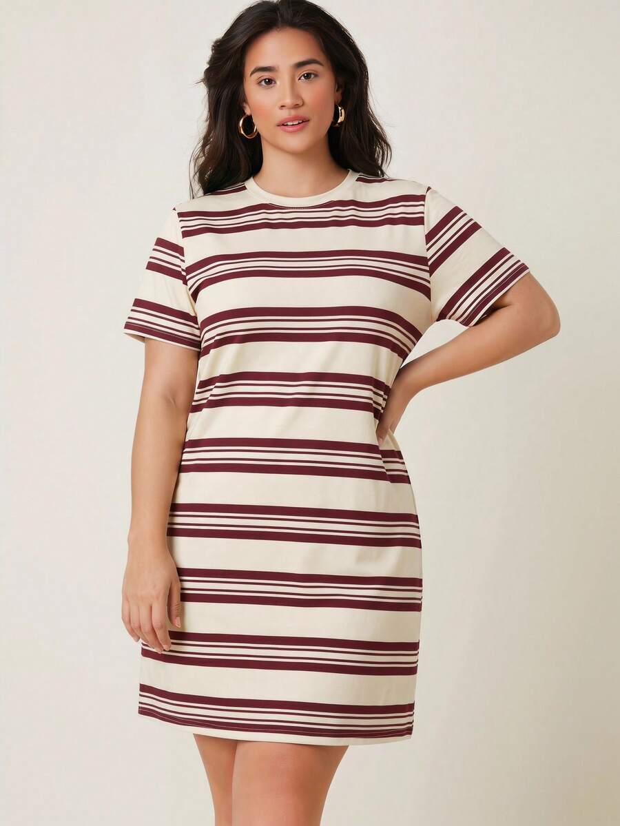 SHEIN BASICS 大尺碼女款條紋圓領短袖休閒洋裝 - 彩色 - 查看 1