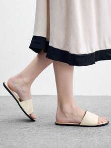 CUCCOO BIZCHIC Zapatos para mujer nuevos estilo retro francés casual beige de suela plana, versátiles, simples y ligeros, cómodos y de moda, sandalias de playa tipo slip-on - Beis - Ver 5