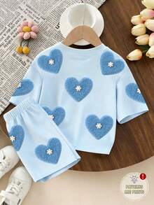 1 Set Tween Girls Spring And Summer Clothes Casual Comfortable Fashion Sweet Cute Heart Pattern Casual Style Short Sleeve T-Shirt And Shorts Set Light Blue T-Shirt Set Suitable For Outings, Casual, Vacation And Other Occasions Not Only Easy To Wear But Also Excellent Performance Summer New Round Neck Loose Set, Let Children Be The Most Eye-Catching Little Ones In Spring And Summer - Multicolor - View 2
