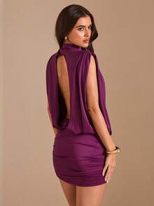 SHEIN BAE Robe mini moulante à col montant sans manches avec dos nu drapé et taille cintrée, violet unicolore, printemps/été pour femmes + coupe sexy et amincissante pour fille à la mode + convient pour les rendez-vous romantiques, les fêtes, les rassemblements, les boîtes de nuit, les sorties quotidiennes + design dos nu style drapé - Prune - Voir 1