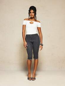 MISSGUIDED X Carli Bybel Off Shoulder Cropped Tee With Keyhole Cutout Detail Short Sleeve Spring Summer Casual Sexy Top Night Out Holiday White - White - View 4