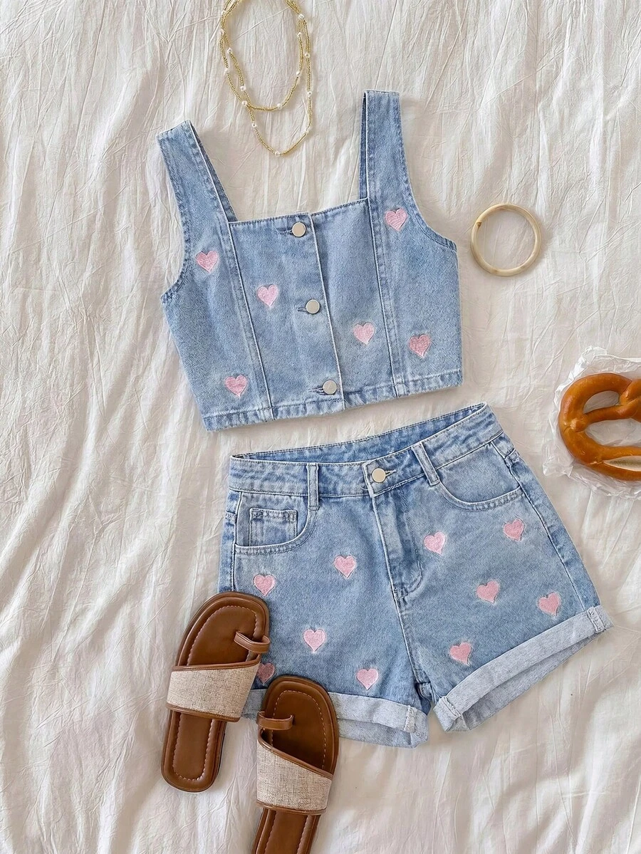 SHEIN 女童粉色愛心刺繡圖案藍色牛仔無袖背心與短褲兩件套 - 淺色水洗藍 - 查看 1