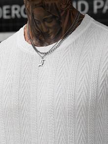 Manfinity CasualCool 男士舒適提花面料短袖圓領T恤與彈性腰抽繩短褲套裝，男士休閒度假、派對、聚會、日常辦公、極簡商務、山本風格T恤套裝，適合個人穿著或作為送給朋友的禮物 - 白色 - 查看 5