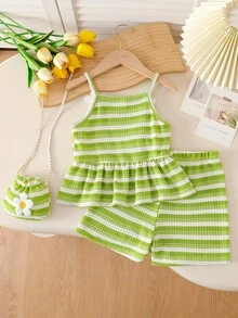 SHEIN Playful Pals 女童两件套：钩针编织橙白条纹背带裙上衣，饰有3D雏菊图案，搭配短裤和斜挎包，可爱风格，适合日常休闲和度假穿着，夏季必备 - 綠色 - 查看 4