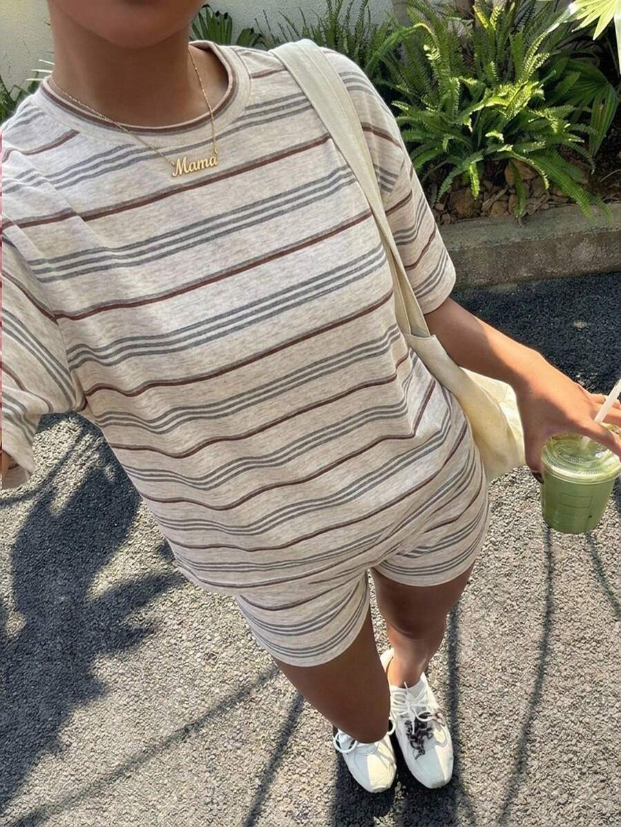 Veykashi 大尺碼女款休閒寬鬆條紋套裝,美式復古條紋套裝,女款街頭風套裝 - 彩色 - 查看 1