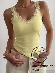 Livesso Áo camisole nữ màu trơn cổ chữ V hở lưng phối ren không tay vạt bất đối xứng - Màu vàng - Xem 4