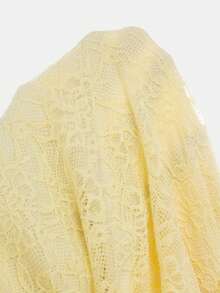 SHEIN Elegant gul spetsklänning i stickat tyg för tween-tjejer, asymmetrisk axel, A-linje, midilängd, med metallisk blomdekoration - Gul - Visa 7