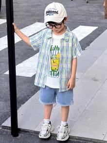 SHEIN 3件/套兒童小男孩可愛夏季百搭熱帶水果印花短袖襯衫白色T恤藍色牛仔短褲套裝，適合日常穿著、運動、外出、度假、上學、派對、節日、表演、攝影 - 彩色 - 查看 4