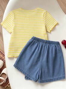 SHEIN Elladie kids 少女圓領短袖條紋清新風針織上衣與牛仔裙2件組 - 黃色 - 查看 3