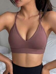 DAZY 素色細肩帶微聚攏無痕女款運動內衣 - 紫色 - 查看 3