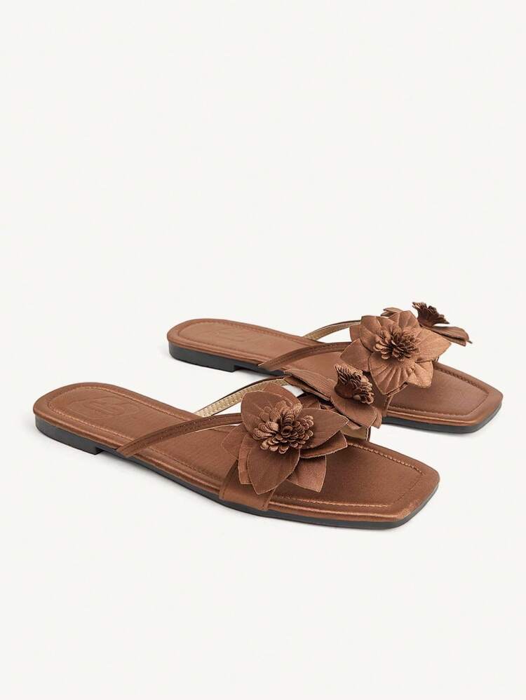 CUCCOO CHICEST New Coffee Brown Square Toe Internet Celebrity Flower Fashion Comfortable Women Flat Sandals