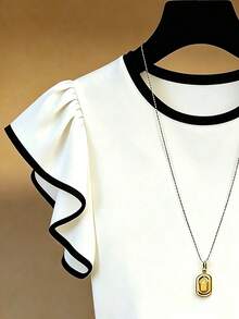 SHEIN Franclia Black And White Contrast Color T-Shirt Made Of Skin-Friendly Elastic Fabric, Comfortable To Wear. Round Neck With Contrast Color Trim, Simple Yet Exquisite; Flutter Sleeve Design Is Gentle And Youthful, Creating A Romantic Atmosphere. Slim Fit Design Fits The Body Shape, Outlining The Curves, Suitable For Pairing With Jeans Or Skirts, Easily Handling Daily Commute Or Casual Dates, Creating A Fresh And Gentle Look. - Black and White - View 5