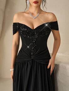 Coutiva Luxurious Black Evening Wear: Beaded One-Shoulder Gown For Galas & Parties - Black - View 4