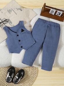 SHEIN Bộ quần áo lịch sự 2 món cho bé trai, gồm áo vest và quần màu trơn, không kèm áo sơ mi hay phụ kiện, phù hợp cho bé từ 6 tháng đến 3 tuổi. Trang phục trang trọng thích hợp cho đám cưới, biểu diễn, tiệc tùng, sinh nhật, Giáng sinh, lễ tốt nghiệp. - Nhiều màu - Xem 3