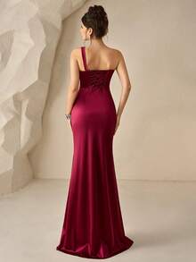 Coutiva Elegant Satin Asymmetric Off-Shoulder Fitted High Slit Mermaid Long Dress, Suitable For Wedding Guests, Banquets, Parties, Formal Occasions - Burgundy - View 2