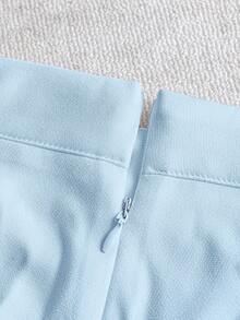 Pantalones cortos acampanados para mujer de unicolor, ajustados, con bolsillos reales, cintura ceñida, volantes 3D, cremallera, botón, para vacaciones, elegantes - Celeste - Ver 7