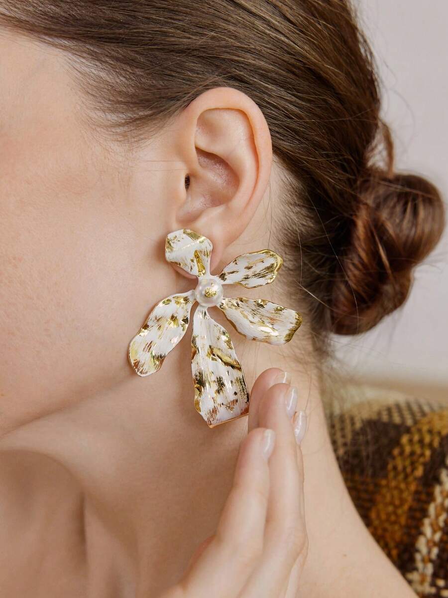 Opalesca A Pair Of Fashionable Personalized Flower Women's Earrings,Premium/Elegant/Classy/Dailywear/Minimalist,Pearl/Crystal,Engagement/Wedding/Promise,Summer/Beach/Prom/Party/Holiday/Vacation,For Mom/Women/Girl/Mother,Bride,Fairycore/Mermaid Core - Gold - View 1