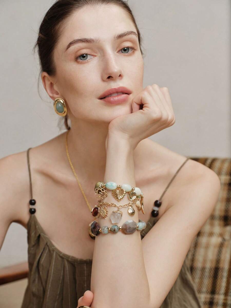 Opalesca Pulseras de acrílico de moda para mujer para usar todos los días, premium/elegante/elegante/uso diario/minimalista, perla/cristal, verano/playa/baile de graduación/fiesta/vacaciones, compromiso/boda/promesa, novia, corazón/floral, Fairycore/Mermaidcore, chapado en oro de 18K - Multicolor - Ver 1