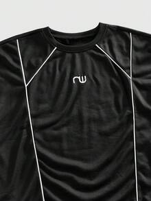 ROMWE MEN Street Life Conjunto de camiseta sin mangas de cuello redondo y pantalones cortos con bolsillo y lazo en la cintura para hombre - Blanco y Negro - Ver 3