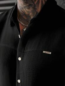 Manfinity CasualCool Men's Solid Color Long Sleeve Textured Structure Shirt, Formal - Black - View 5