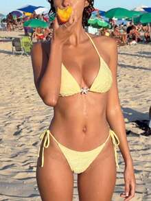 Lumalex Bộ bikini 2 mảnh nữ mùa hè màu trơn, áo tam giác cổ yếm buộc sau lưng đính sao biển, quần bơi buộc dây hai bên, thời trang gợi cảm cho đi biển, hồ bơi và thể thao dưới nước - Màu vàng - Xem 3